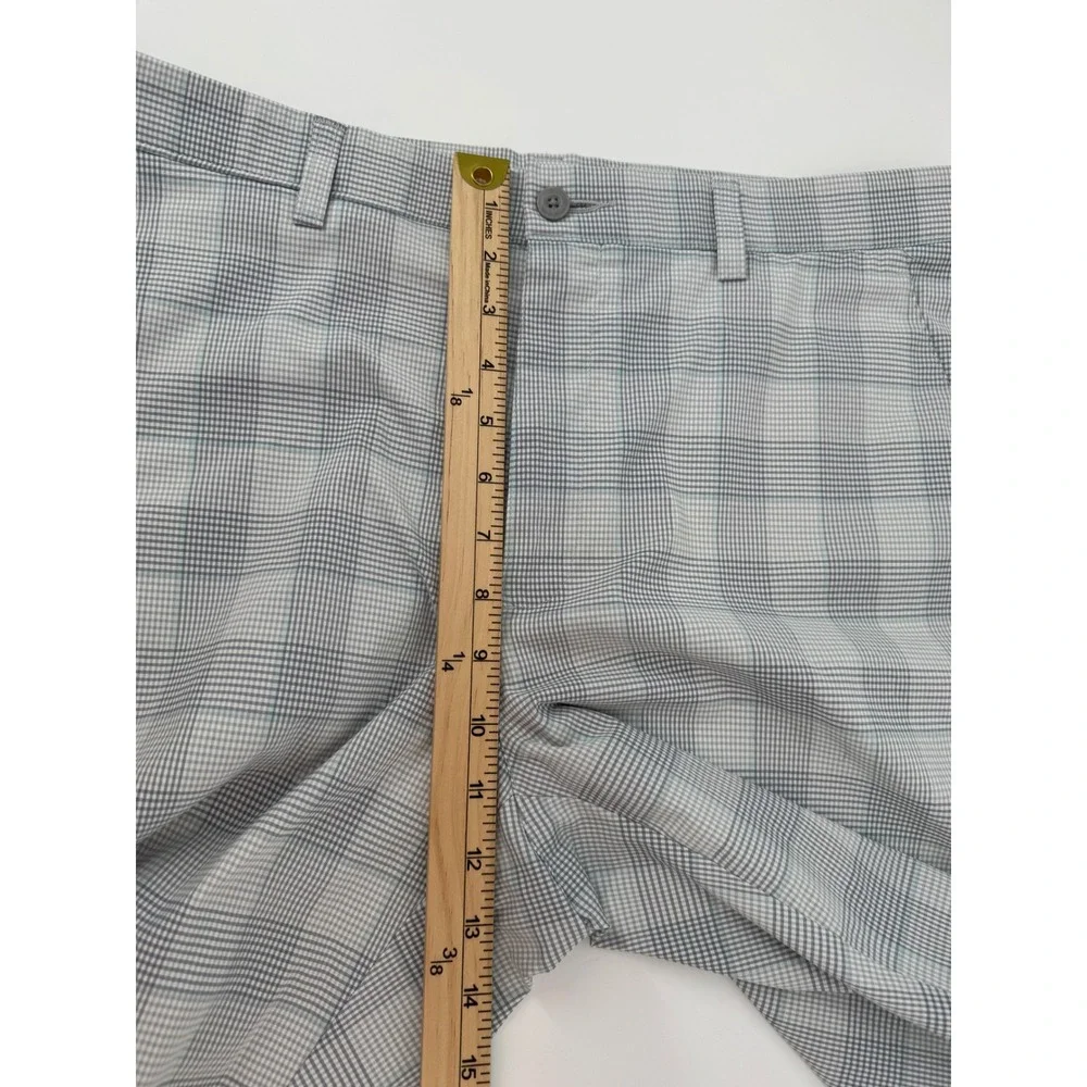 PGA Tour Mens Grey Plaid Golf Shorts Size 34 Stretch Flat Front Performance
